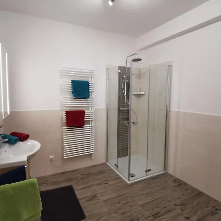 Apartament Bruecklerhof Haus im Ennstal